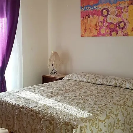 Giulia Pasithea Vacanze Quarto em Acomodações Particulares